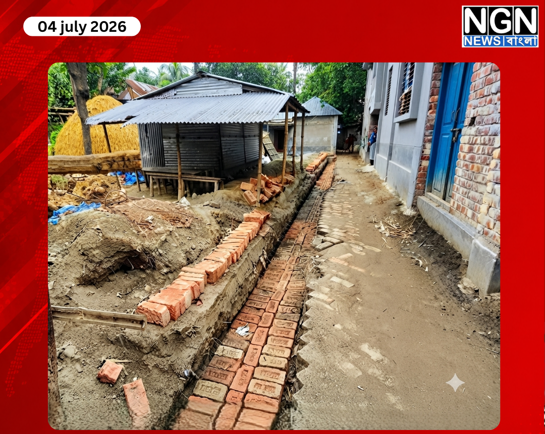 রাণীনগরে রাস্তার ইট তুলে সীমানা প্রাচীর