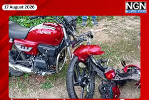 নওগাঁর মান্দায় মাইক্রোবাস-মোটরসাইকেল সংঘর্ষের দুর্ঘটনাস্থল