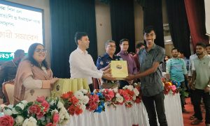 নওগাঁ সদর উপজেলা পরিষদ অডিটোরিয়ামে শিক্ষার্থীদের নিয়ে অনুপ্রেরণামূলক সমাবেশ