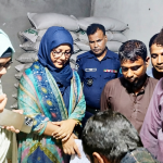 রাণীনগরে সার ডিলারকে জরিমানা