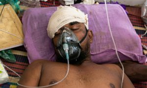 মান্দার শামুকখোল গ্রামে মসজিদে হামলায় আহত মুসল্লি মামুনুর রশিদ