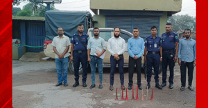 নওগাঁয় চারটি হাইড্রোলিক হর্ন জব্দ ও ধ্বংস