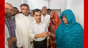 নওগাঁ সদর উপজেলার অসহায় দুই পরিবারের নতুন পাকা বাড়ি