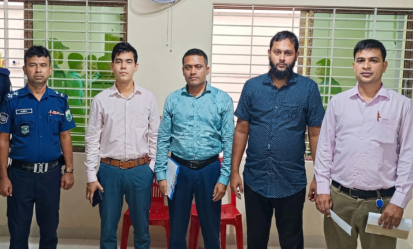 নওগাঁয় চিকিৎসা বর্জ্য ব্যবস্থাপনা নিয়ে পরিবেশ অধিদপ্তরের অভিযান